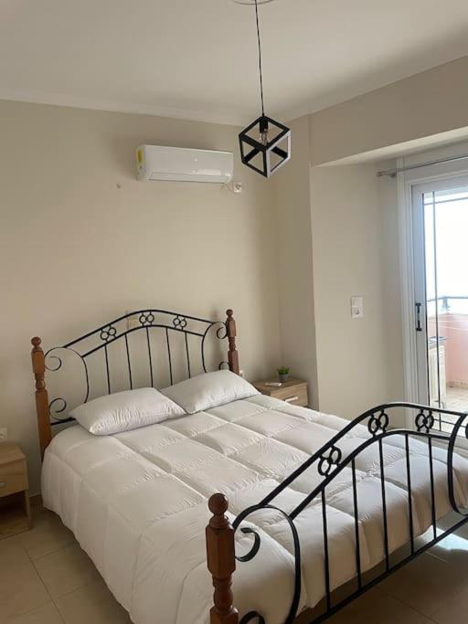 Mr. Sergio Apartment Ampavris Exterior photo